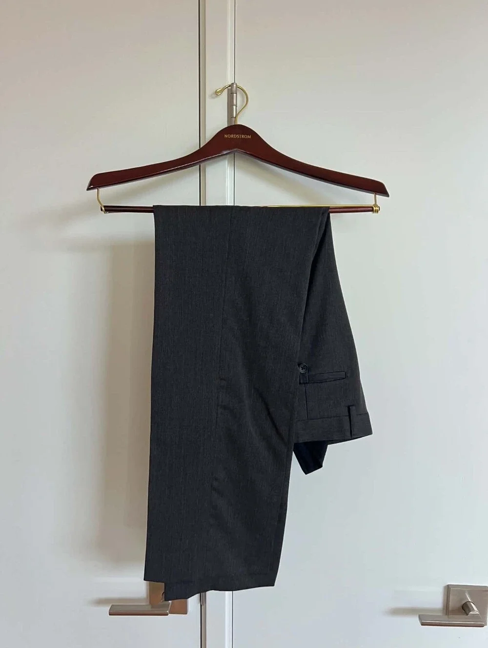 Banana Republic Men's Two-Piece Suit (38S jacket and 32x30 pant)